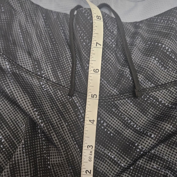 Champion Mid Rise Cropped Plus Size Leggings! - Picture 6 of 7